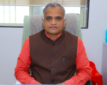 Dr. Prashant Mannikar — Principal, Dayanand College of Commerce, Latur